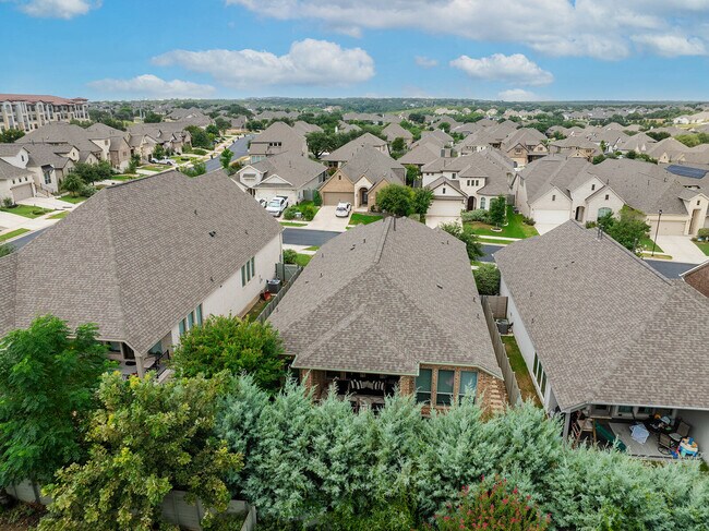 Building Photo - 104 Indian Paintbrush Trl