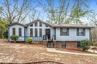 Building Photo - 5201 Willow Ridge Ln