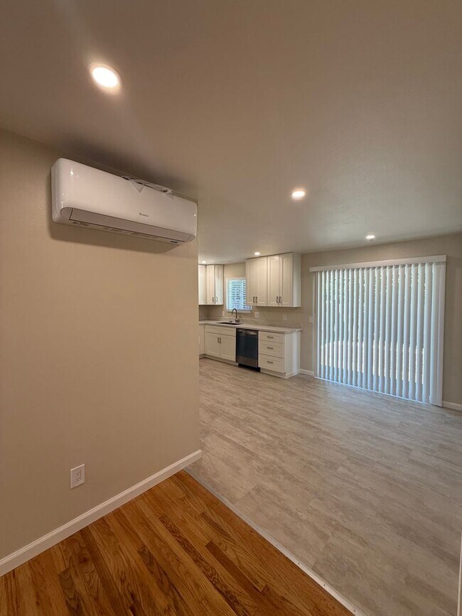 Building Photo - 53 Ramsgate Ct