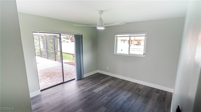 Building Photo - 1702 SE 14th St