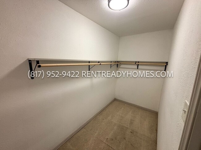 Building Photo - 1446 E Ann Arbor Ave