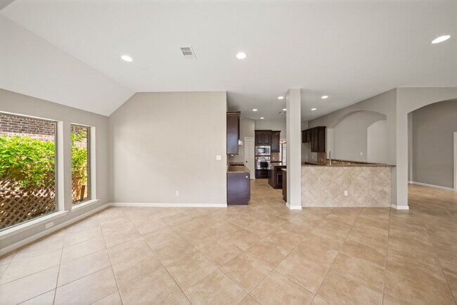 Building Photo - Move-in Ready!  Beautiful Perry Home One Story Home!