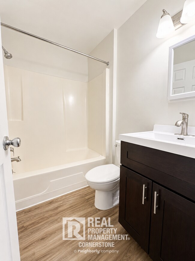 Building Photo - Budget-Friendly Comfort | 2-Bedroom with Updated Kitchen & Heat Included