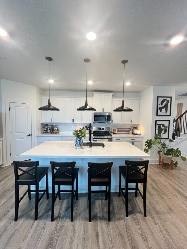 Building Photo - 2905 St Regis Dr