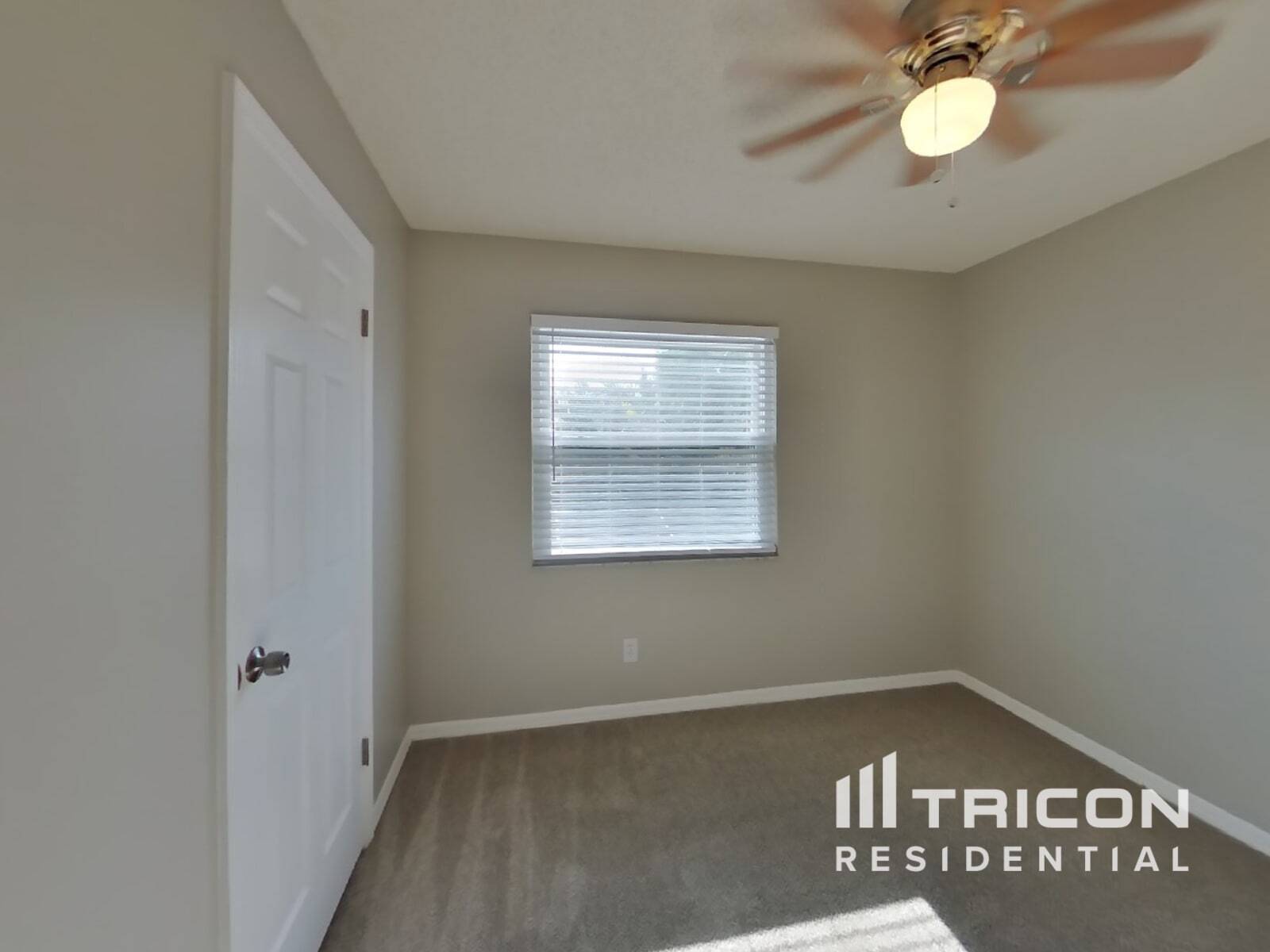 Building Photo - 2609 Crestfield Dr