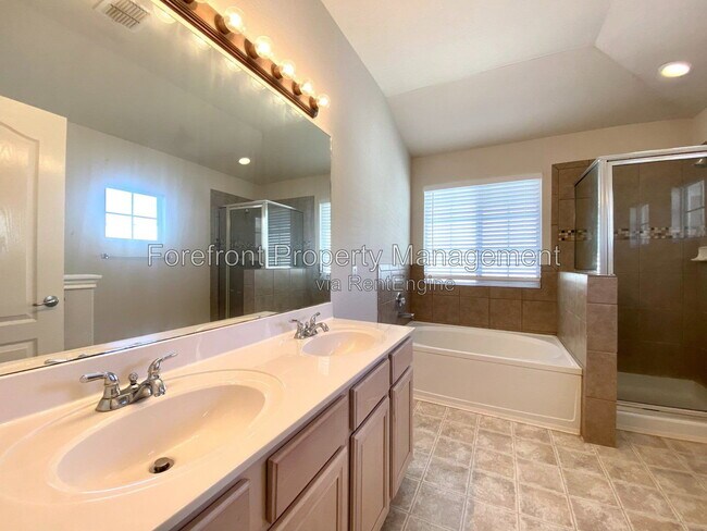 Building Photo - 21518 La Pena Dr