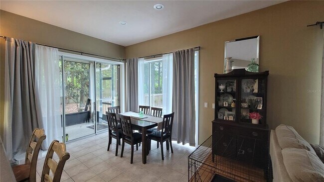 Building Photo - 3003 SW 98 Dr