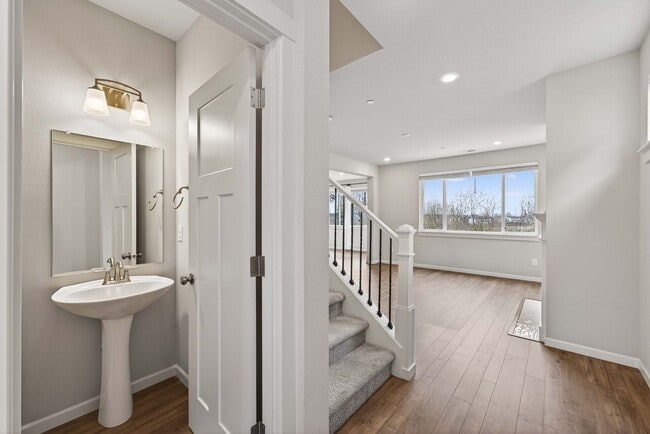 Building Photo - Beautiful 4-Bedroom Camas Home on Quiet Cul-de-Sac | Built in 2020 | Private Backyard