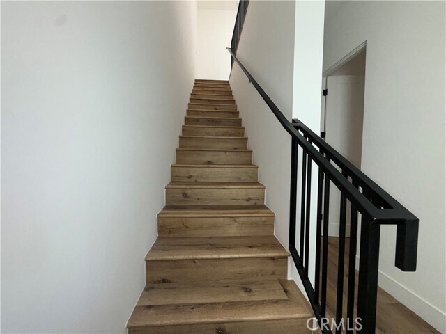 Building Photo - 5044 Laurel Canyon Blvd