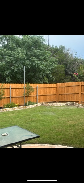 Building Photo - 10109 Aly May Dr