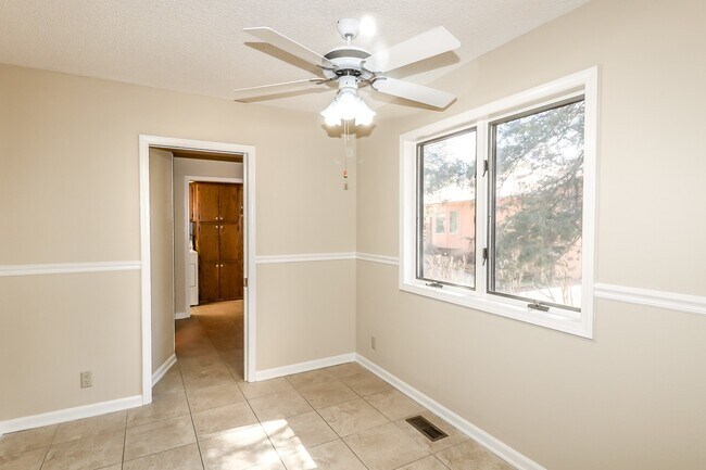 Building Photo - 2 Galeon Ln