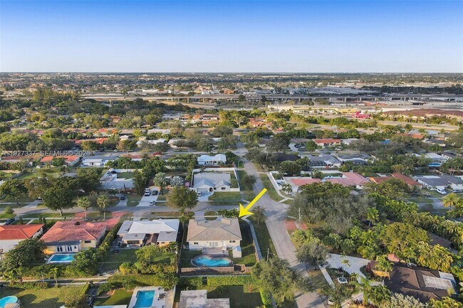 Building Photo - 1102 Meadow Lark Ave