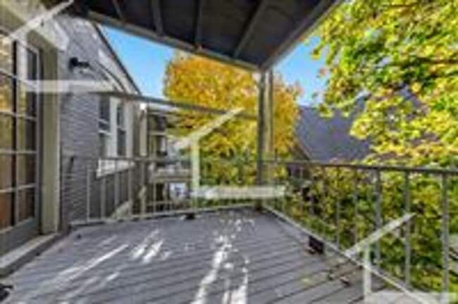 Building Photo - 50 Brackett St #2 Boston MA 02135