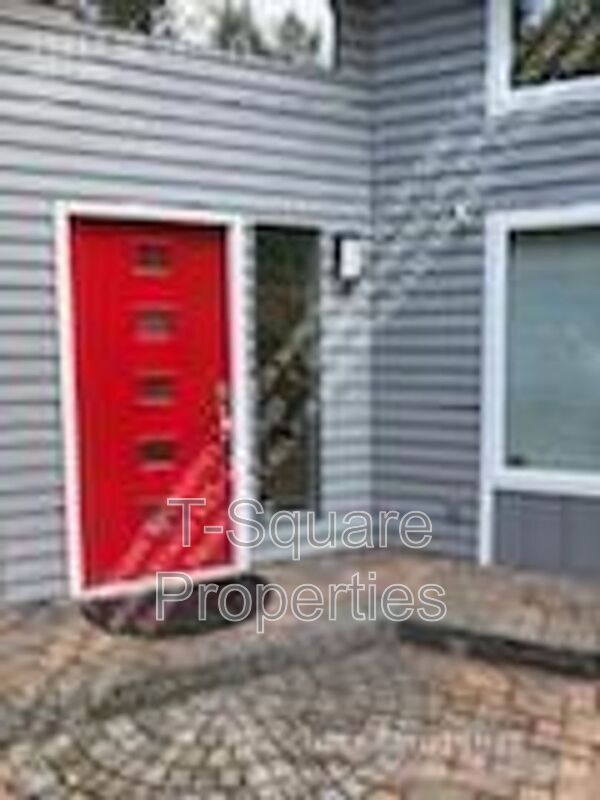 Building Photo - 13217 SE 54th Pl