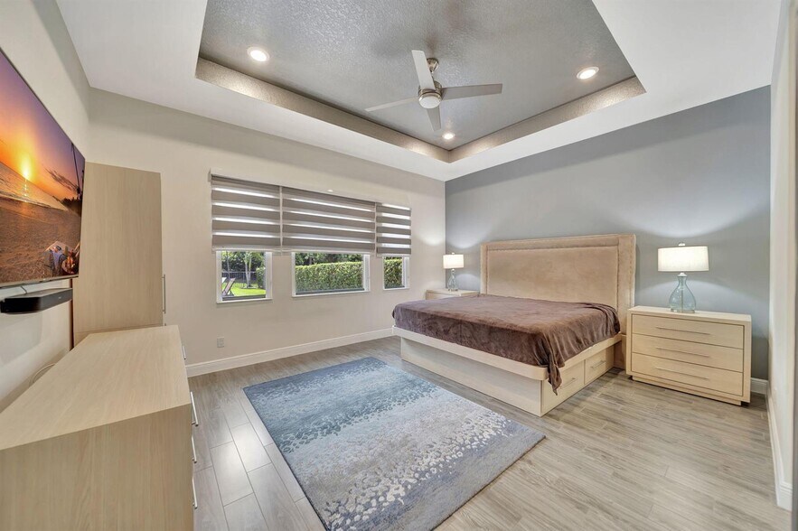 Building Photo - 8720 E Baypoint Cir