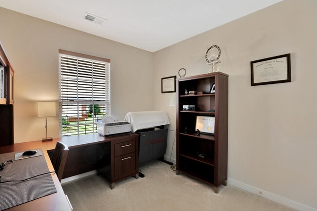 Building Photo - 9903 Magnolia Pointe Ct