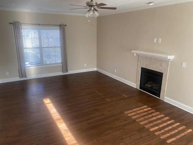 Building Photo - 1120 Maples Glen Ln