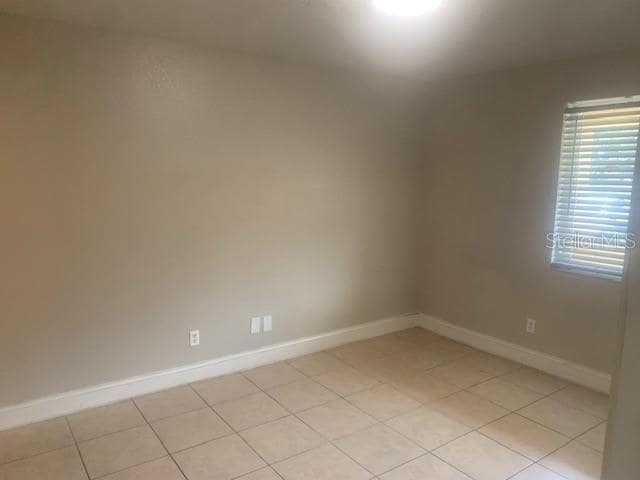 Building Photo - 620 Golden Raintree Pl