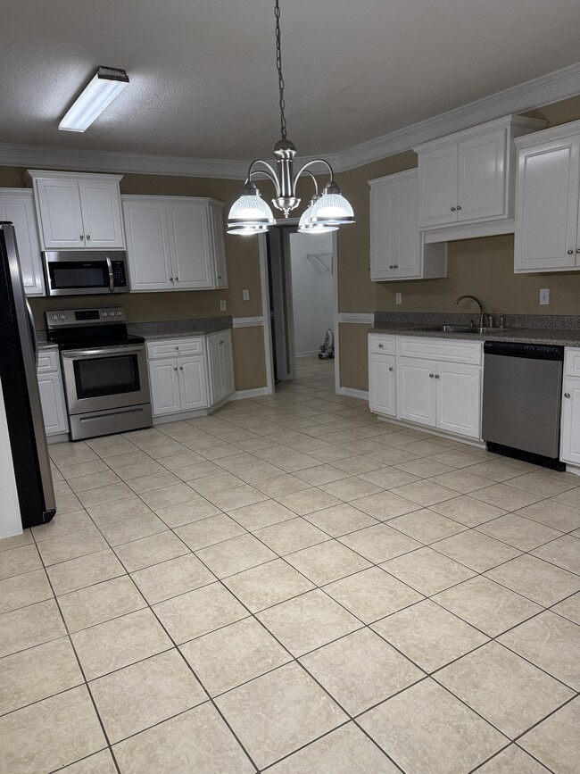 Building Photo - 4304 E Barcelona Way