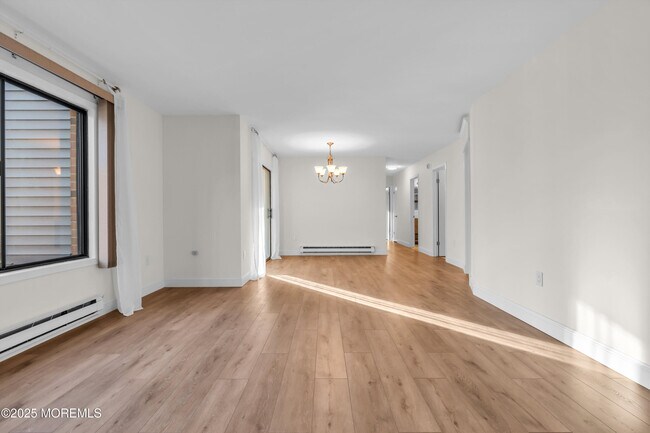 Building Photo - 218 Medford Ct