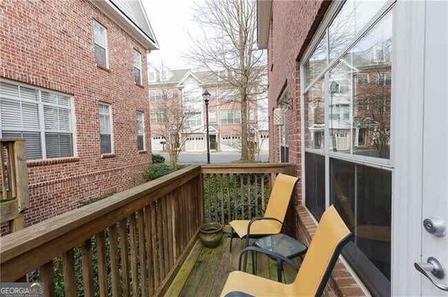 Building Photo - 1155 Glenridge Pl NE