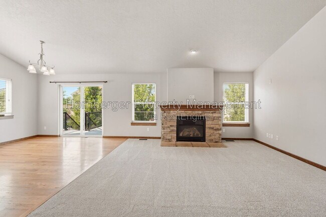 Building Photo - 17415 E Shamrock Ct