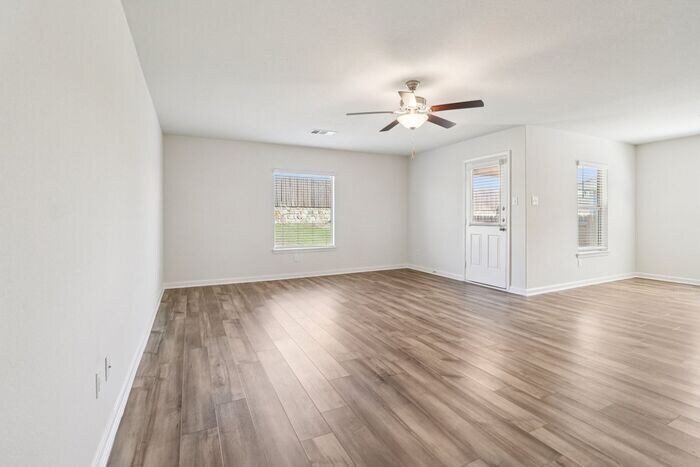 Building Photo - 141 Crimson Cir