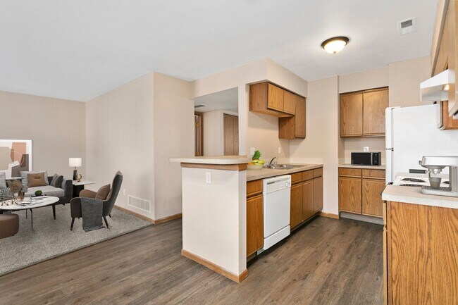 Building Photo - 1304 Crosswinds Ct