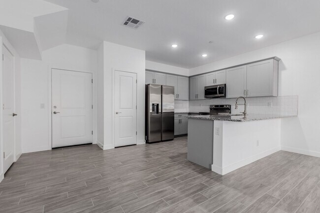 Building Photo - Brand New Townhome For Rent