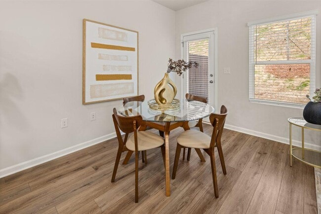 Building Photo - 4285 Notting Hill Dr SW