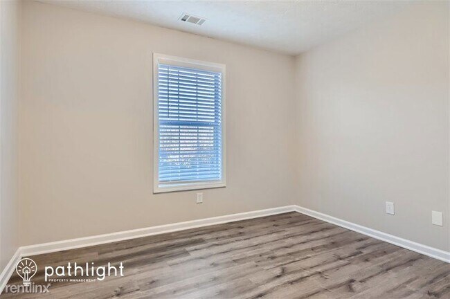 Building Photo - 4 br, 2 bath House - 90 Pebble Lane UNIT