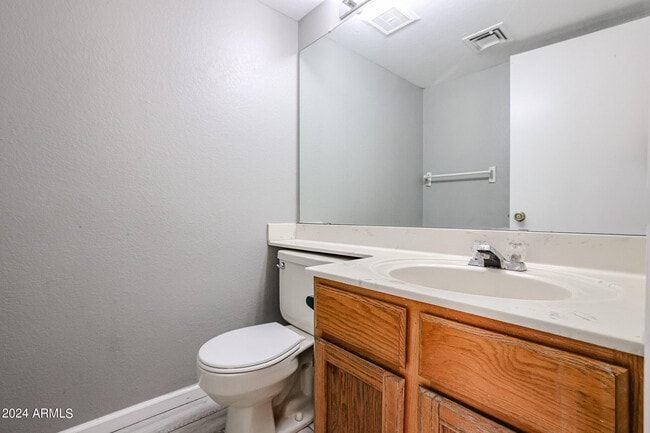 Building Photo - 9208 W Gary Rd