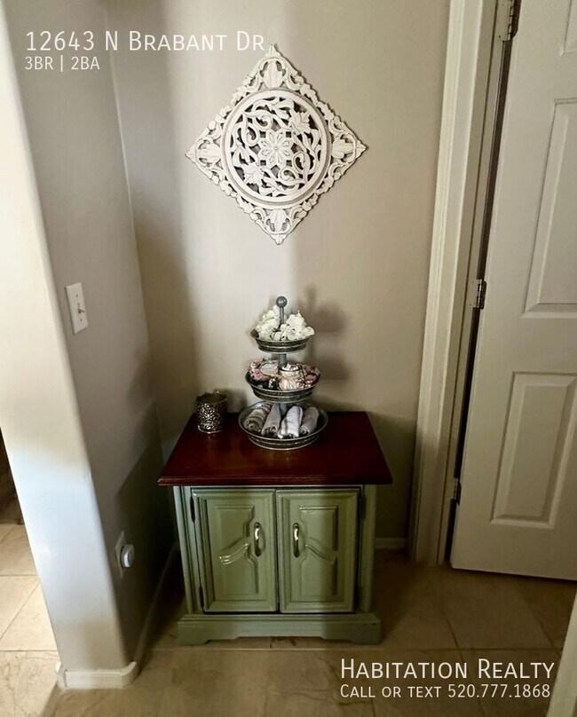 Building Photo - 12643 N Brabant Dr