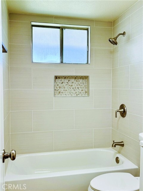 Building Photo - 2105 E Petunia St