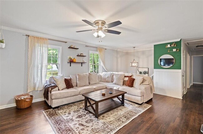 Building Photo - 3334 Romelie Dr