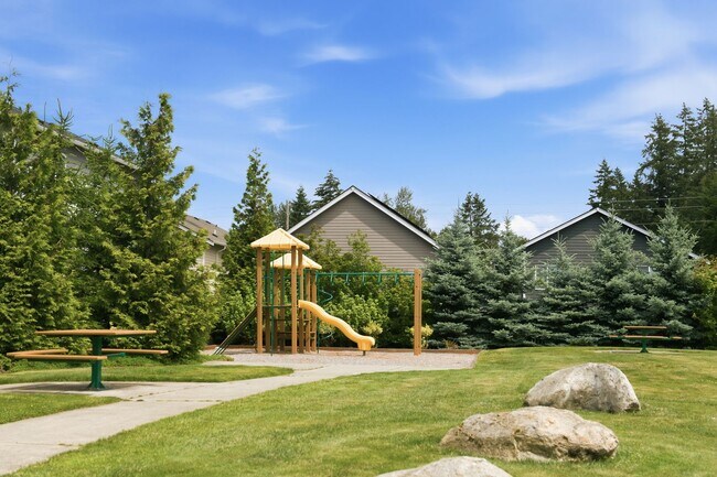 Building Photo - Beautiful 4 Bed 2.5 Bath Home in Renton