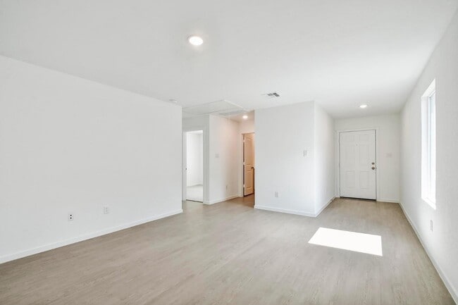 Building Photo - 11542 Field Briar