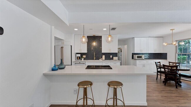 Building Photo - 7507 Stonecliff Dr