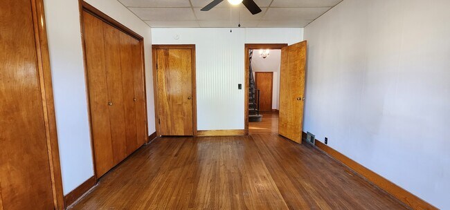 Building Photo - 703 Hopkins St