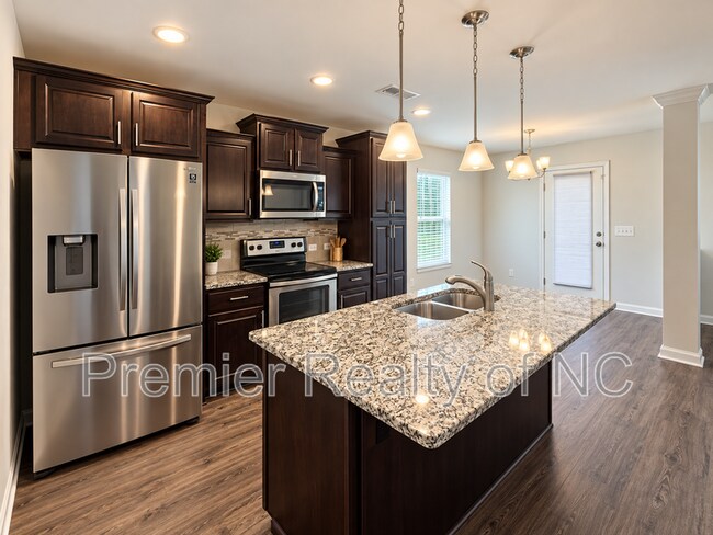 Building Photo - 1085 Bitting Hall Cir