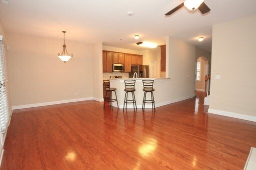 Building Photo - Hard to find Rental in Bonterra!!!