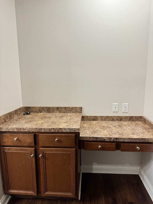 Building Photo - Beautiful 4 Bedroom in Kearney Ridge