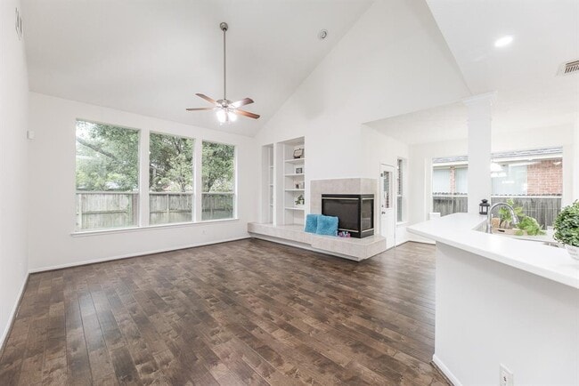 Building Photo - 5026 Bellmead Dr