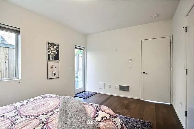 Building Photo - 8507 18th Ave NW