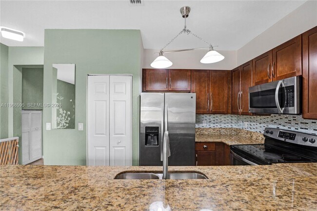 Building Photo - 1855 SW 89th Terrace