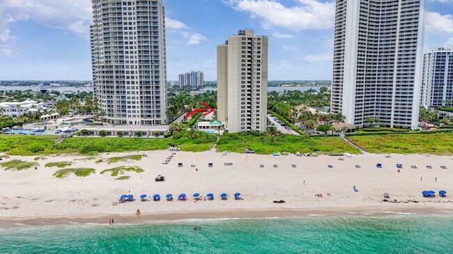 Building Photo - 2800 N Ocean Dr