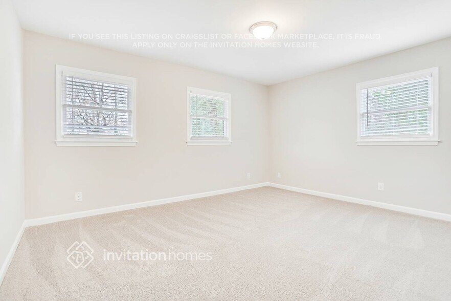 Building Photo - 399 Dorsey Cir SW