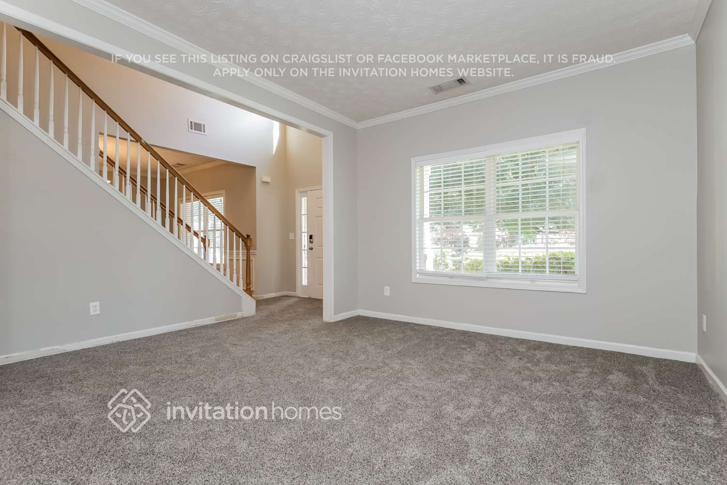 Building Photo - 333 Interlake
