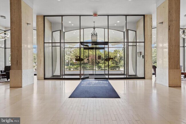 Primary Photo - 301 N Beauregard St