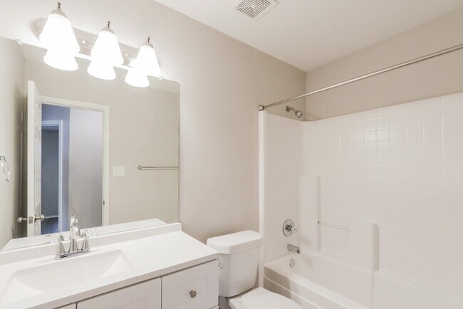 Building Photo - 1002 Aries Ct